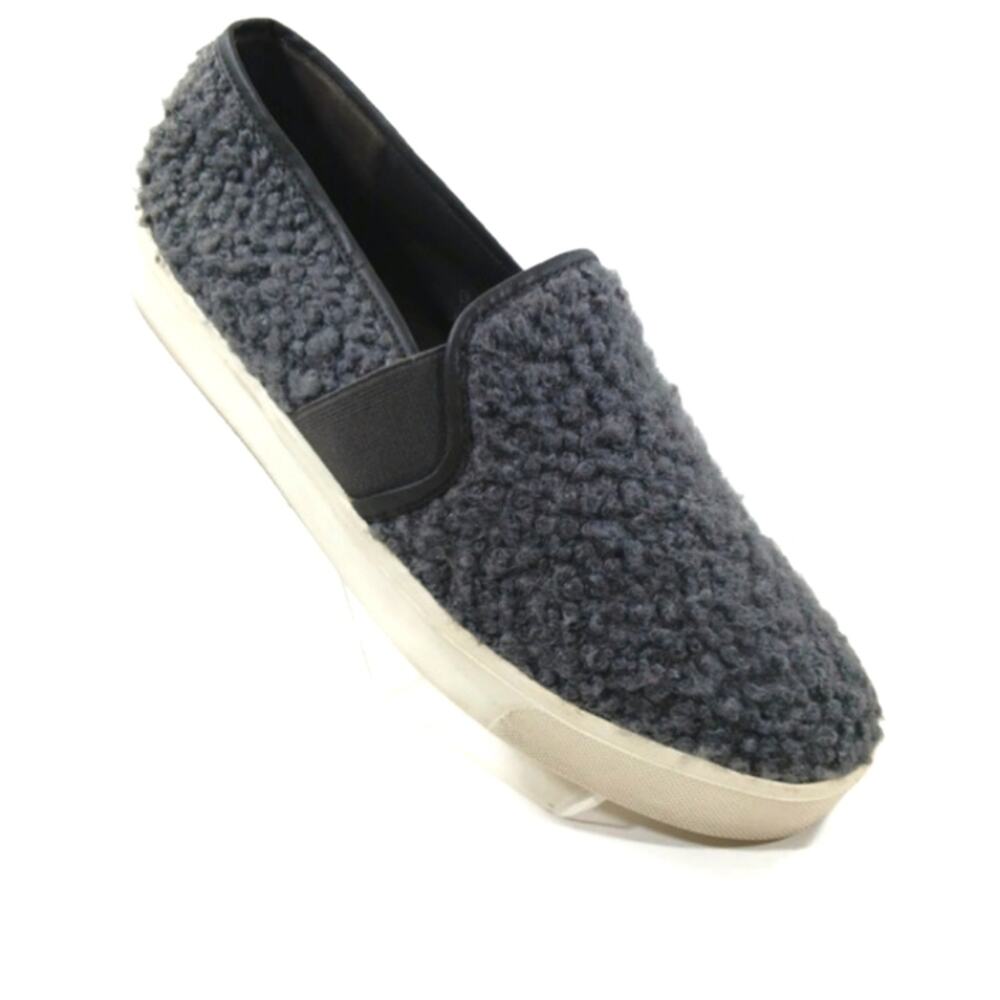 Vince Blair Sneakers GUC $225 size 8M     FS1747
